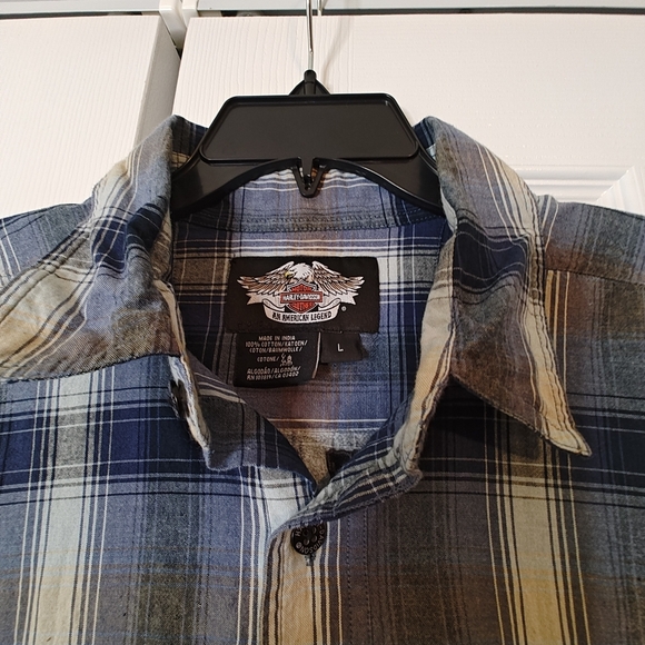 Harley Davidson Motorcycle HDMC Size L Men’s Button Up Blue Tan Plaid Shirt EUC - Picture 4 of 10